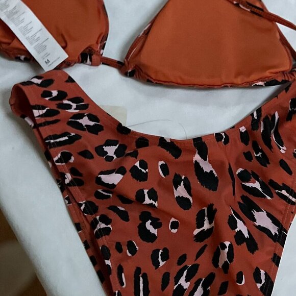Fabletics Two-Piece Swimsuit in Burnt Ochre Wavy Leo Size M - Picture 4 of 7